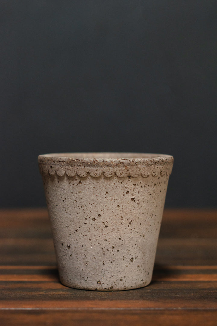 Large - Bergs Potter Helena Pot and Saucer
