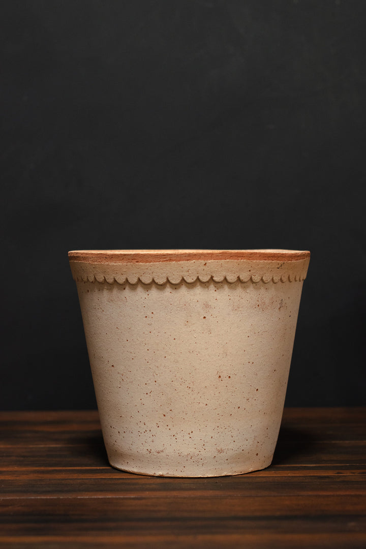 Large - Bergs Potter Helena Pot and Saucer