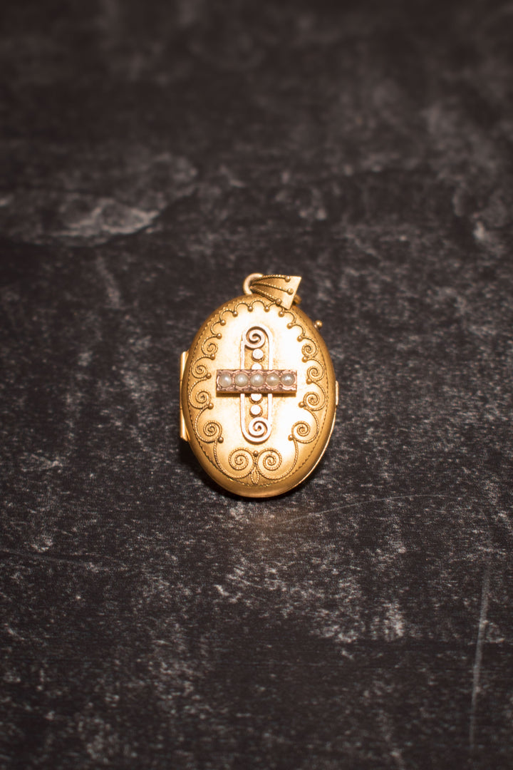 Locket - 14k Victorian Seed Pearl Locket