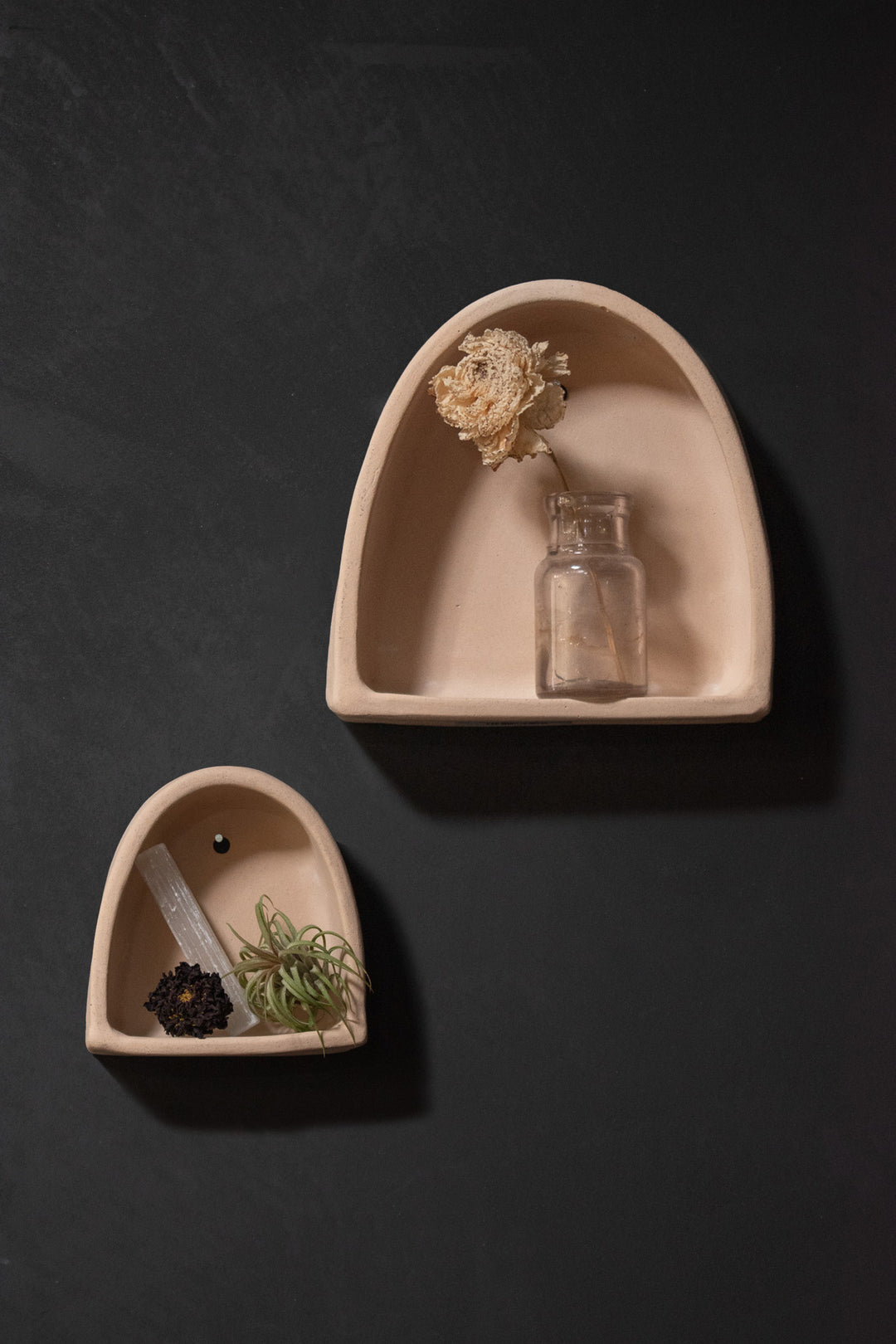 The Minimalist Ceramist - Arch of Inspiration
