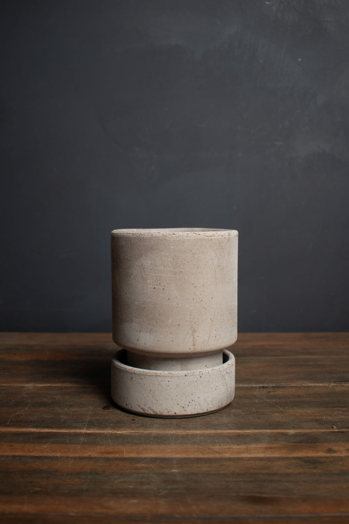 Bergs Potter Grey Hoff Pot and Saucer