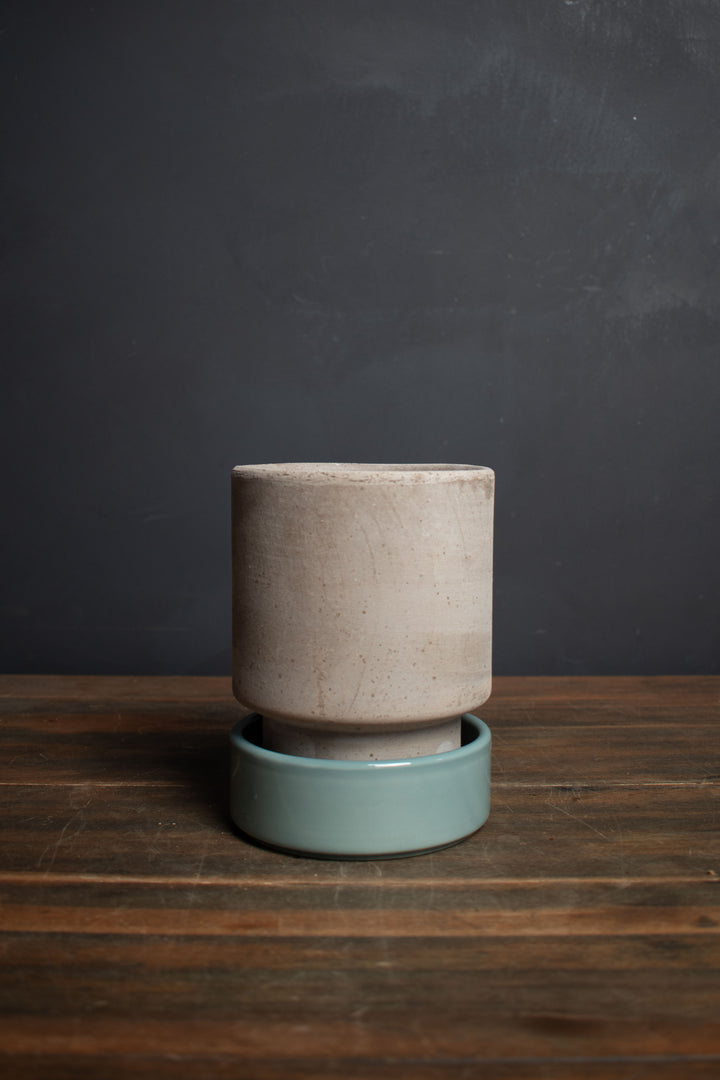 Bergs Potter Grey Hoff Pot and Saucer