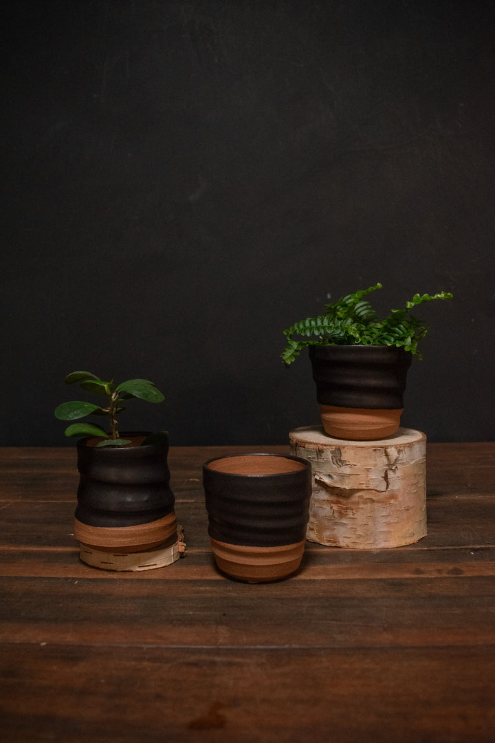 Gravesco Small Planter Pot