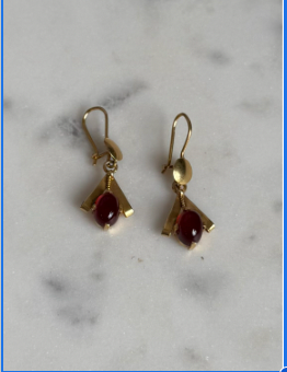 Earrings - 18k & Carnelian Art Deco